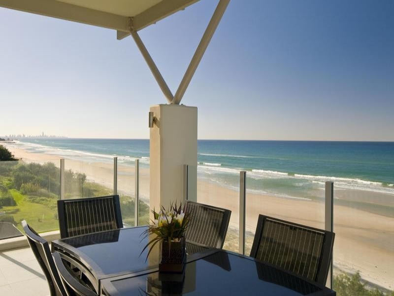 5 ”Azure”, 351 Golden Four Drive, Tugun QLD 4224