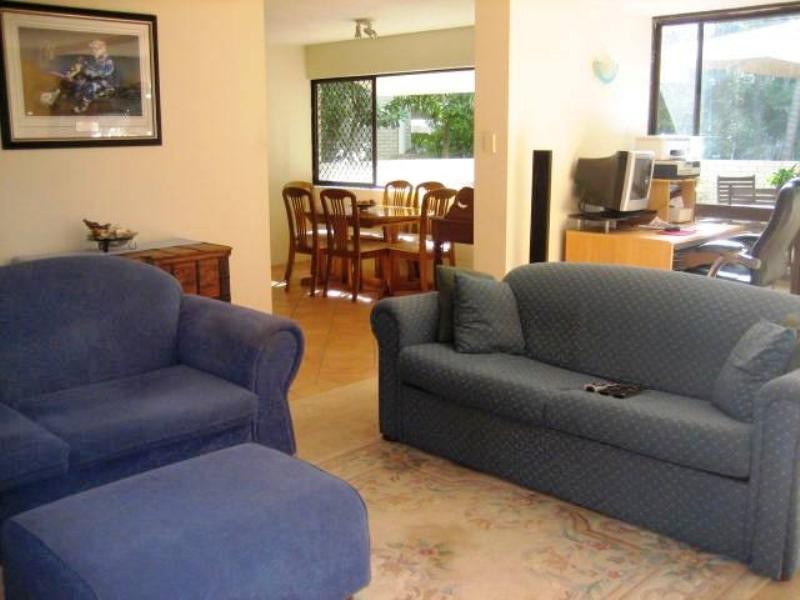 4 ‘Grevillea’, 32 Rudd Street, Broadbeach Waters QLD 4218