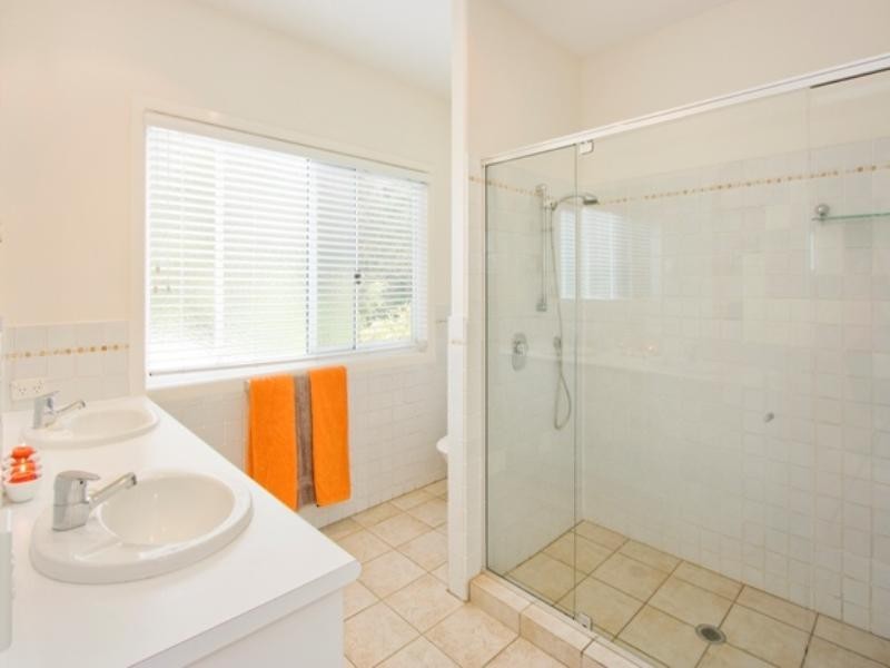 30 Ocean Street, Mermaid Beach QLD 4218