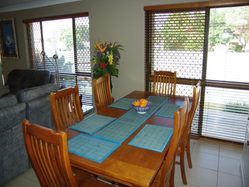 9 Honeyeater Drive, Burleigh Waters QLD 4220