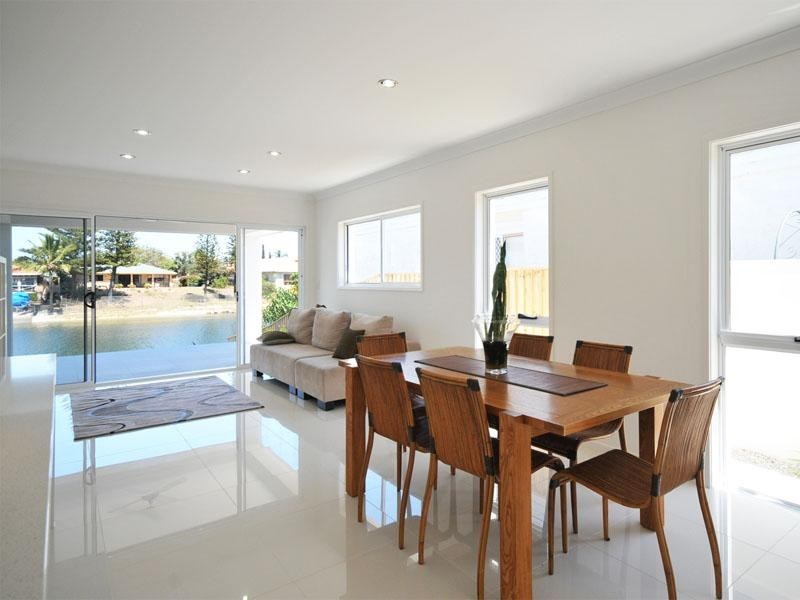 Mermaid Waters QLD 4218