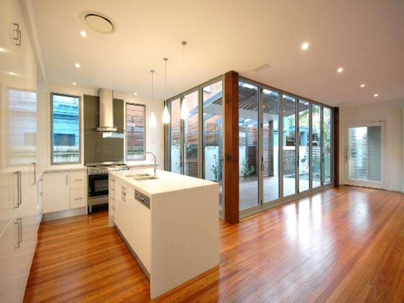 9 Ventura Road, Mermaid Beach QLD 4218