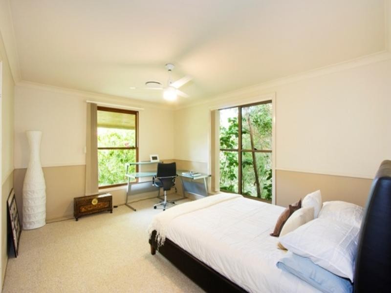 63 Lydford Close, Bonogin QLD 4213