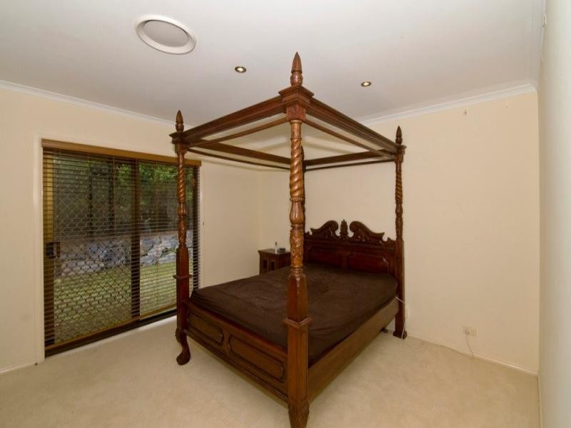 10 Tom Latimer Court, Worongary QLD 4213