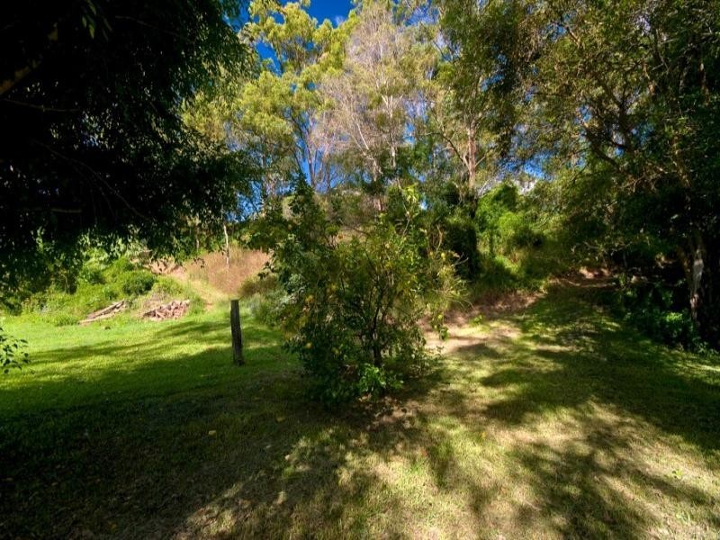 10 Tom Latimer Court, Worongary QLD 4213