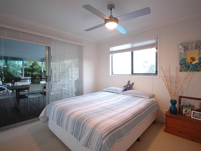 24 Doubleview Drive, Elanora QLD 4221