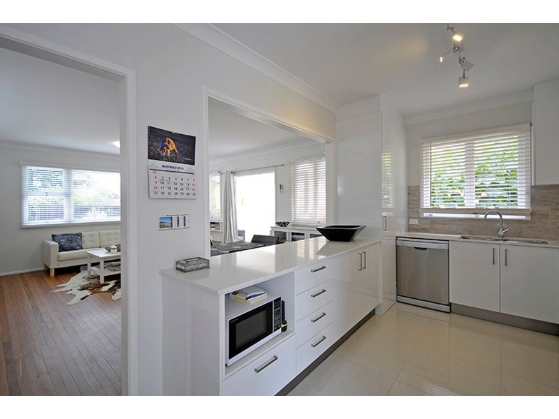 46 Sunbrite Avenue, Mermaid Beach QLD 4218