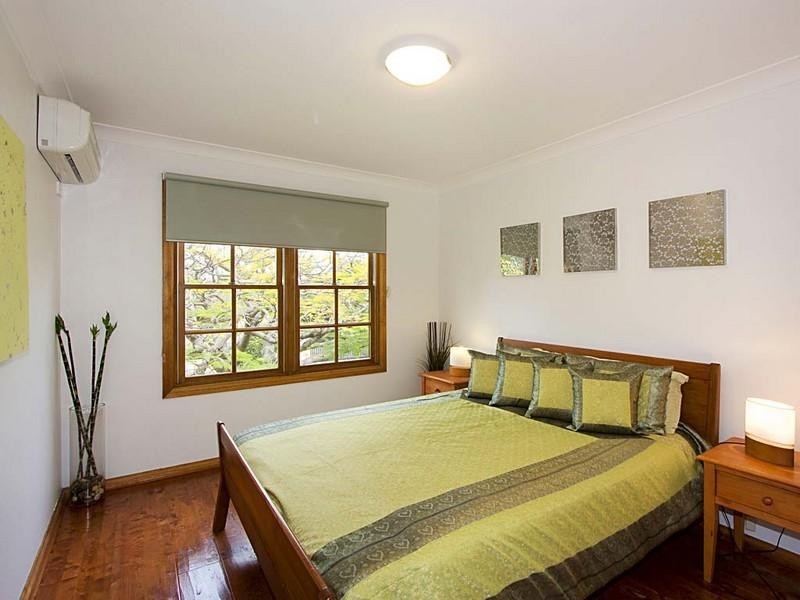 40 Fairsky Avenue, Mermaid Waters QLD 4218