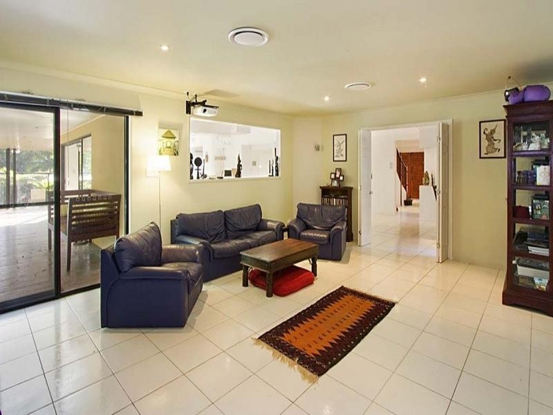 36 Forest Drive, Elanora QLD 4221