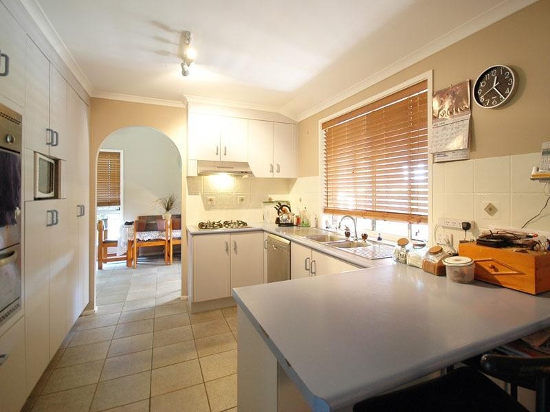 70 Avocado Street, Elanora QLD 4221