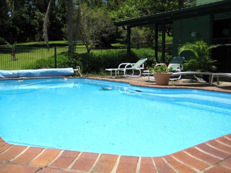 3 Heeterra Court, Elanora QLD 4221