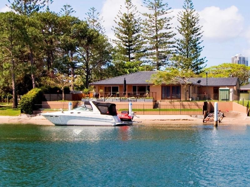 47 Allambi Avenue, Broadbeach Waters QLD 4218