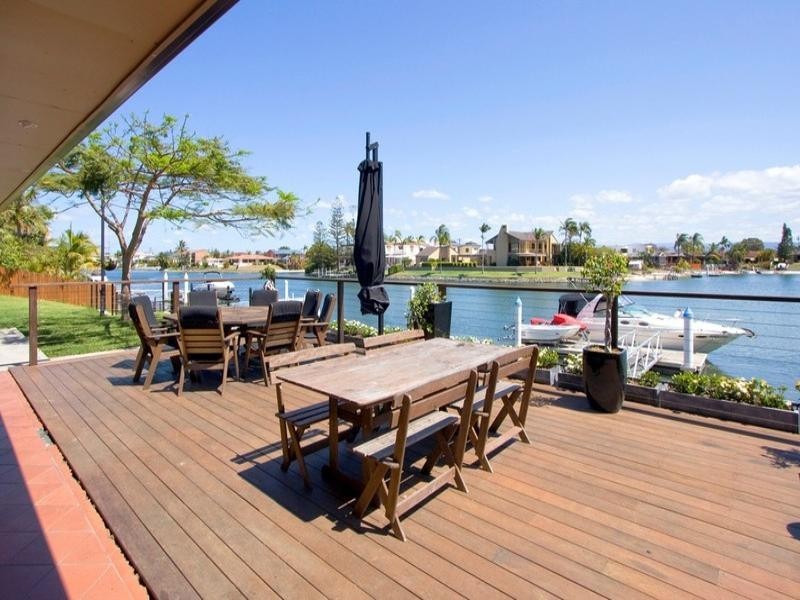 47 Allambi Avenue, Broadbeach Waters QLD 4218