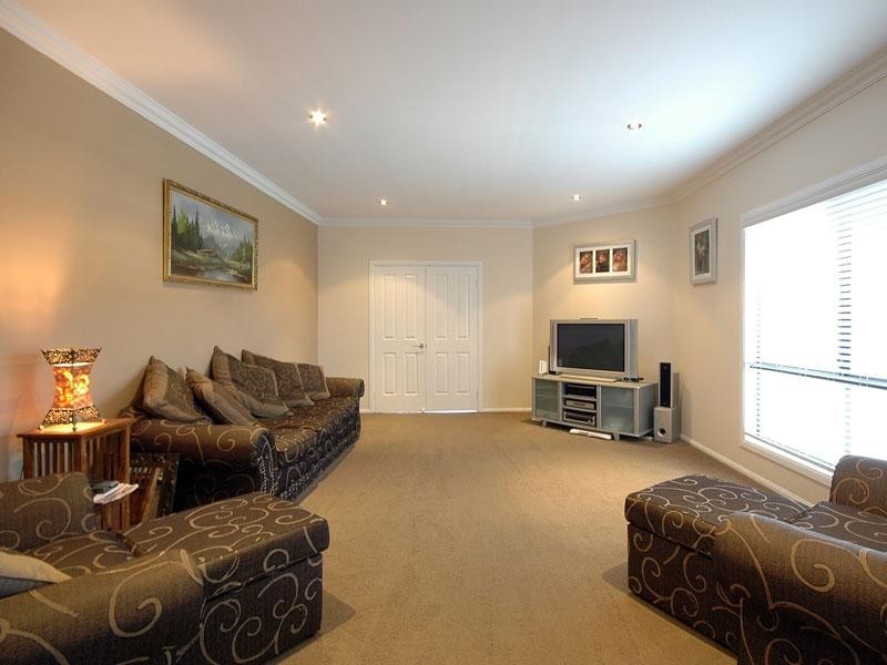 16 Bradman Drive, Currumbin Valley QLD 4223