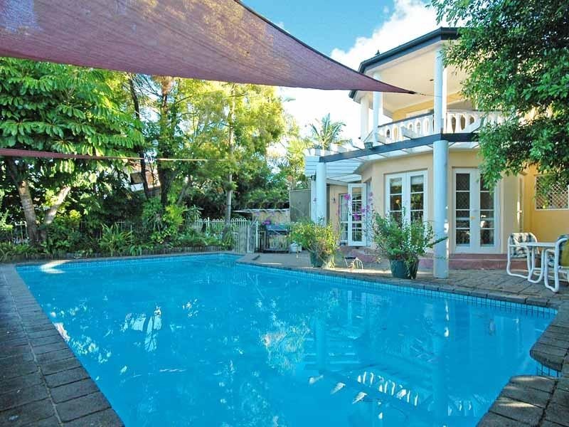 744 Nerang-Broadbeach Road, Carrara QLD 4211