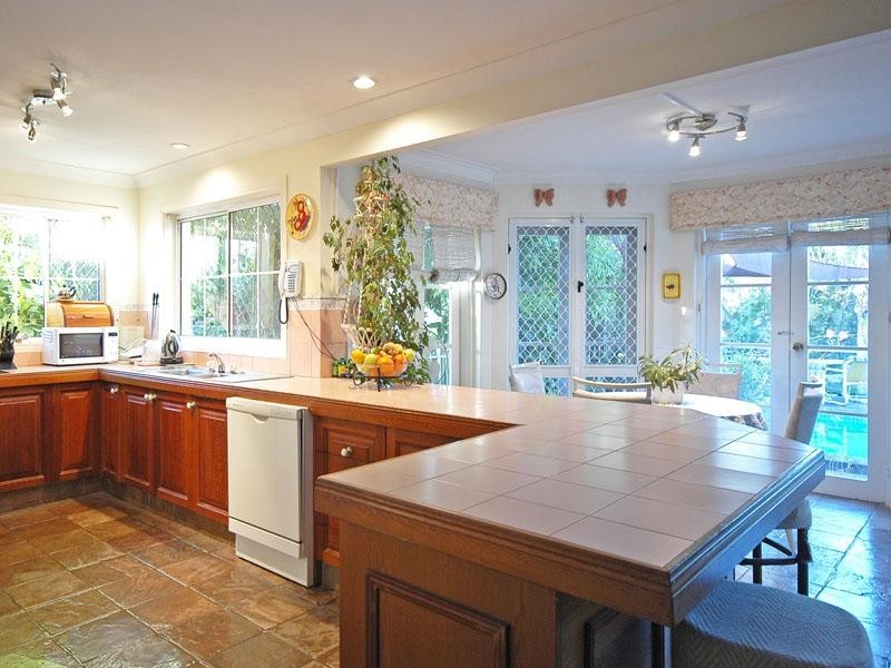 744 Nerang-Broadbeach Road, Carrara QLD 4211