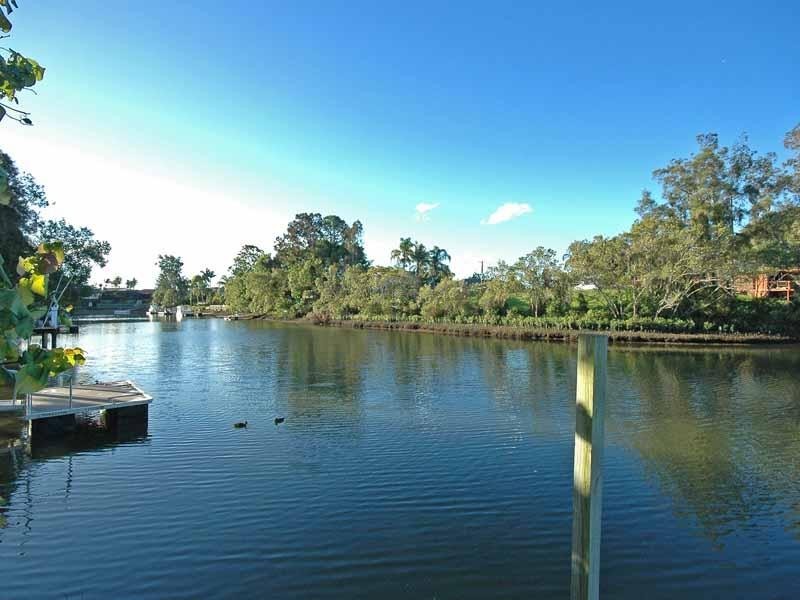 744 Nerang-Broadbeach Road, Carrara QLD 4211
