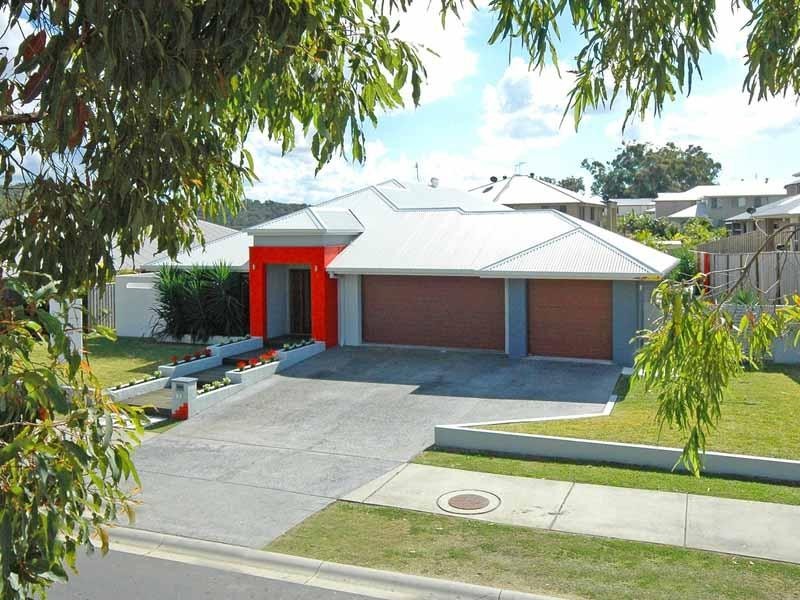 65 Observatory Drive, Reedy Creek QLD 4227