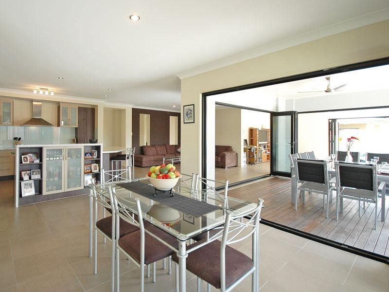 65 Observatory Drive, Reedy Creek QLD 4227