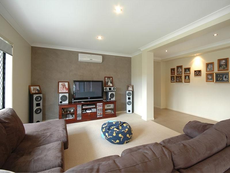 65 Observatory Drive, Reedy Creek QLD 4227