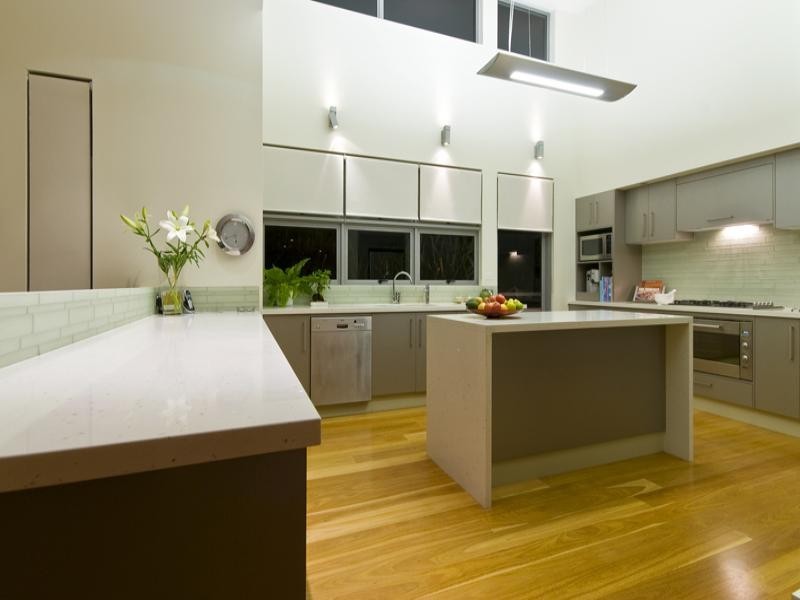 16 Hedges Avenue, Mermaid Beach QLD 4218