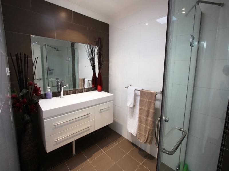 10 ‘Brentford Villas’, 99 Sunshine Boulevard, Mermaid Waters QLD 4218