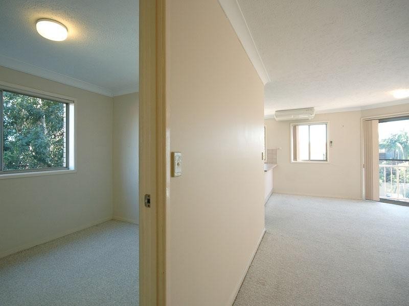 6 ‘Westside Apartments’, 2032 Gold Coast Highway, Miami QLD 4220