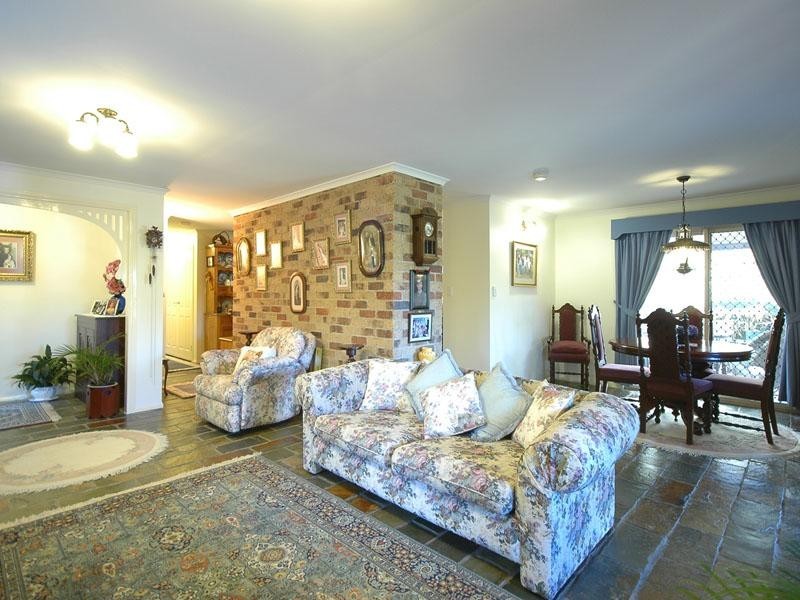 3 Rednal Court, Carrara QLD 4211