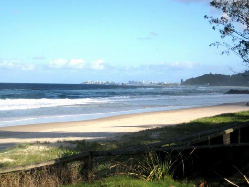 197 Mallawa Drive, Palm Beach QLD 4221