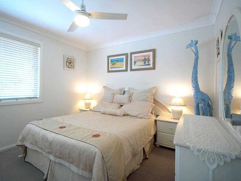 Clear Island Waters QLD 4226