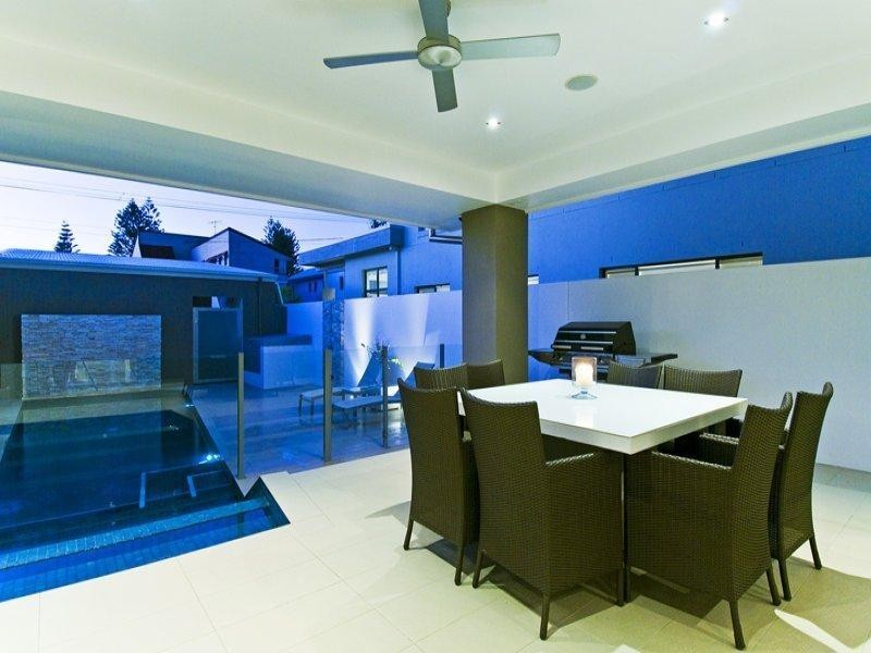 22 William Street, Mermaid Beach QLD 4218