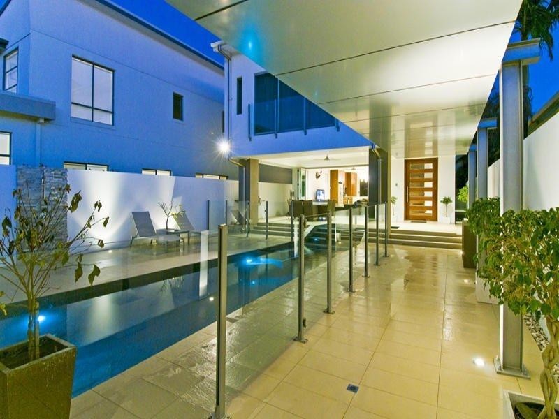 22 William Street, Mermaid Beach QLD 4218