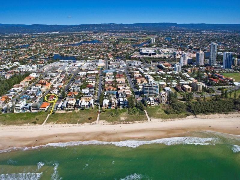 202 Hedges Avenue, Mermaid Beach QLD 4218