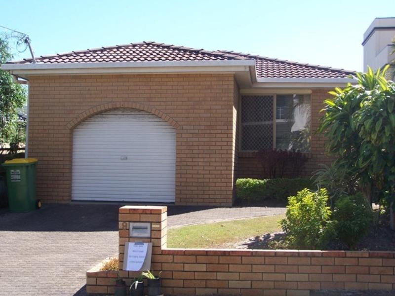 9 Sportsman Avenue, Mermaid Beach QLD 4218