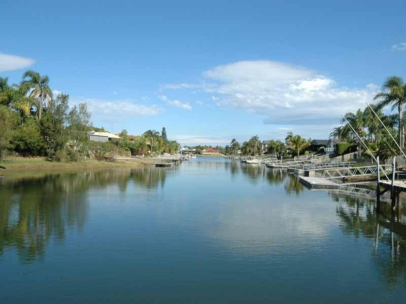 7 Carrara Road, Carrara QLD 4211