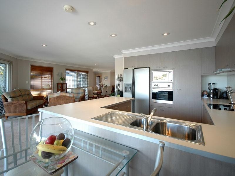 7 Carrara Road, Carrara QLD 4211