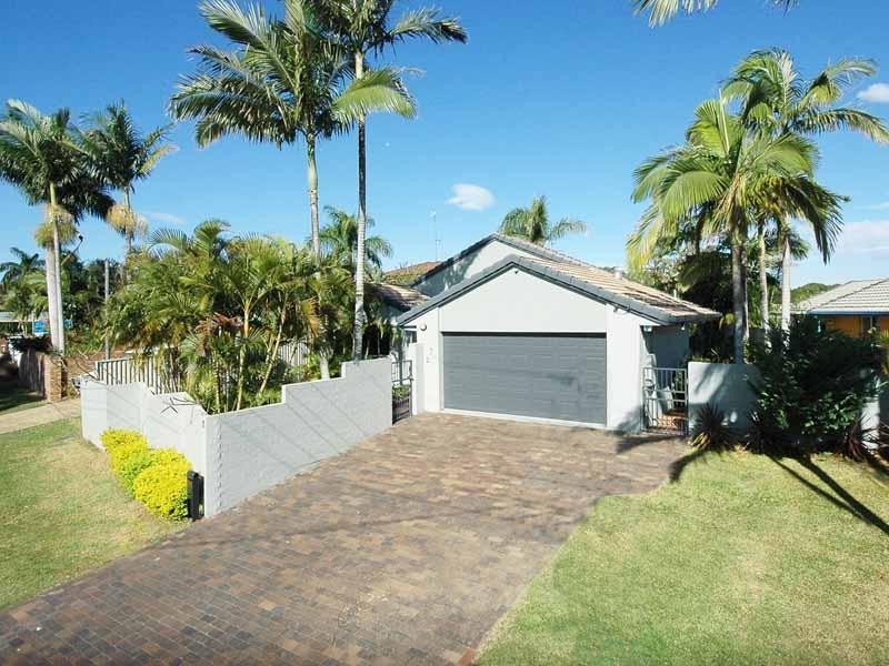 7 Carrara Road, Carrara QLD 4211