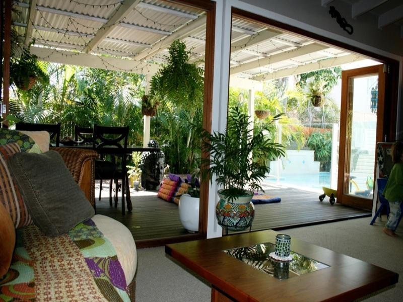 31 Hilda Street, Mermaid Beach QLD 4218