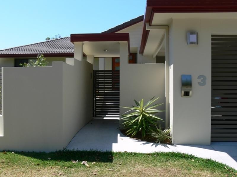 3 Omao Avenue, Burleigh Waters QLD 4220