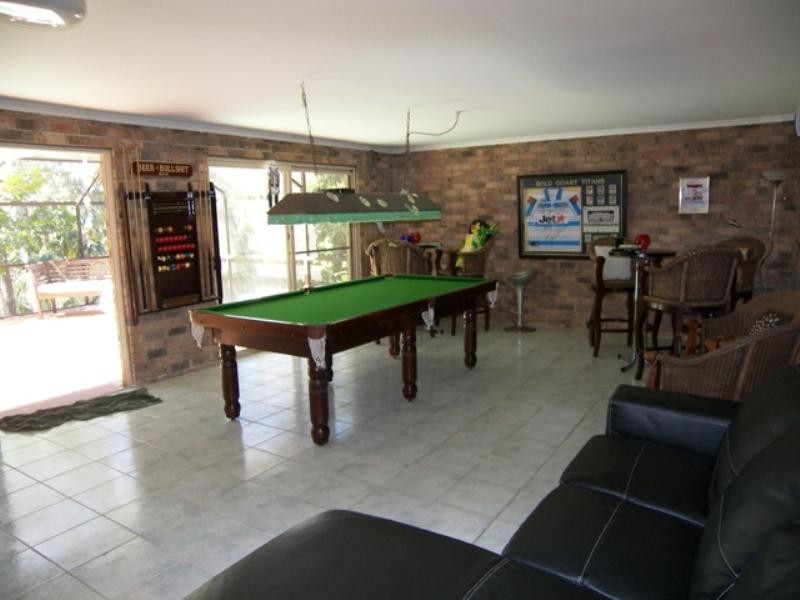 9 Reserve Street, Burleigh Heads QLD 4220