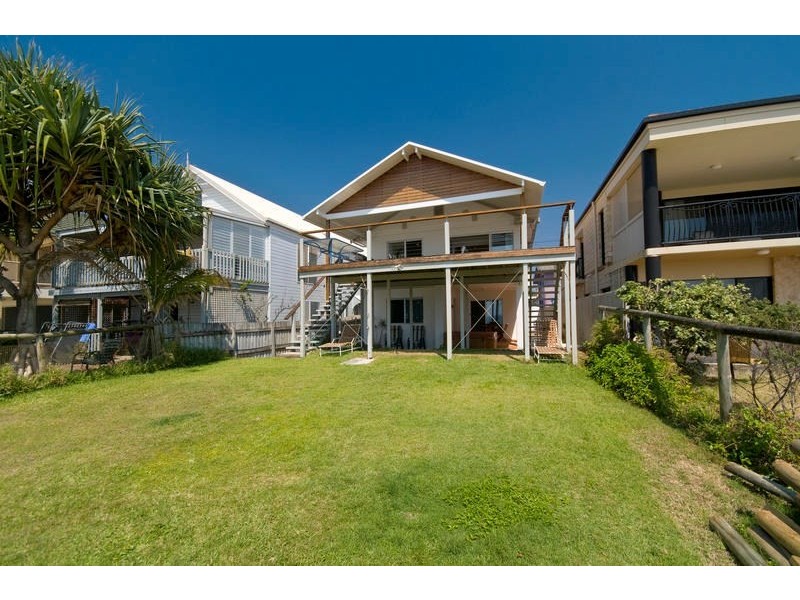 175 Jefferson Lane, Palm Beach QLD 4221