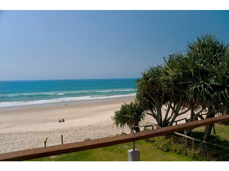 175 Jefferson Lane, Palm Beach QLD 4221