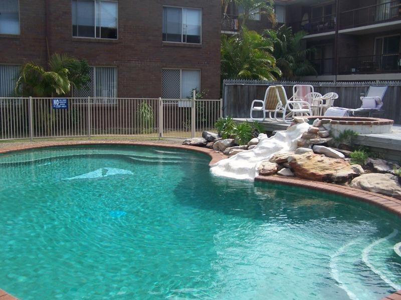 21 ‘Christopher Place’, 66 Sarawak Avenue, Palm Beach QLD 4221