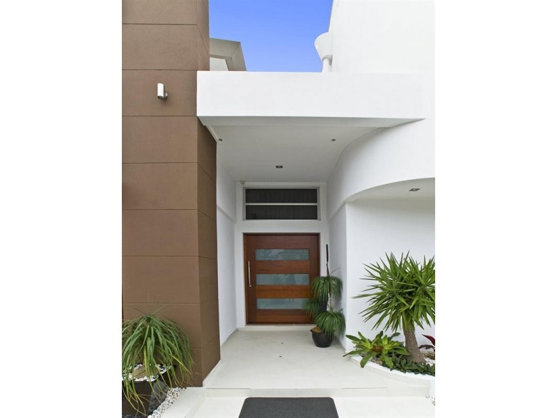 29 Hilda Street, Mermaid Beach QLD 4218