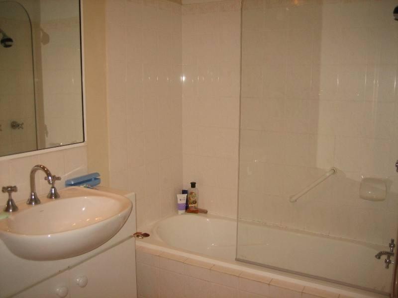 104 ”Outrigger Suites”, 2007 Gold Coast Highway, Miami QLD 4220