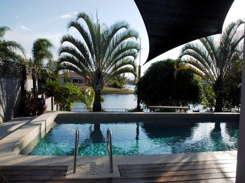 54 Avanti Street, Mermaid Waters QLD 4218