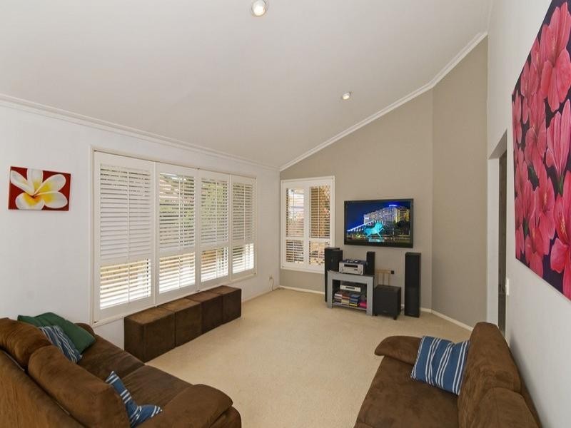 21 Francis Street, Mermaid Beach QLD 4218