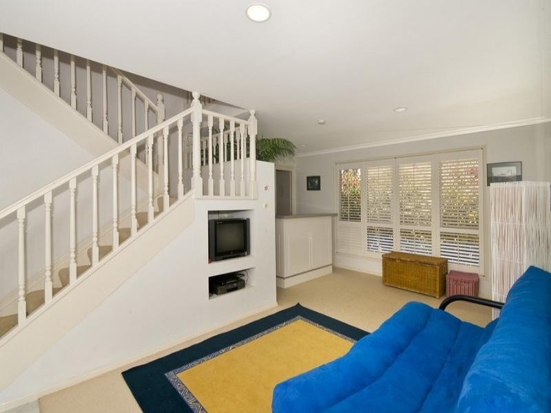 21 Francis Street, Mermaid Beach QLD 4218