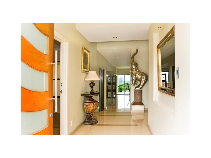 19 Southern Skies Avenue, Reedy Creek QLD 4227