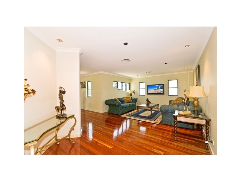 19 Southern Skies Avenue, Reedy Creek QLD 4227